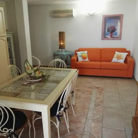 Apartament Sardegna *